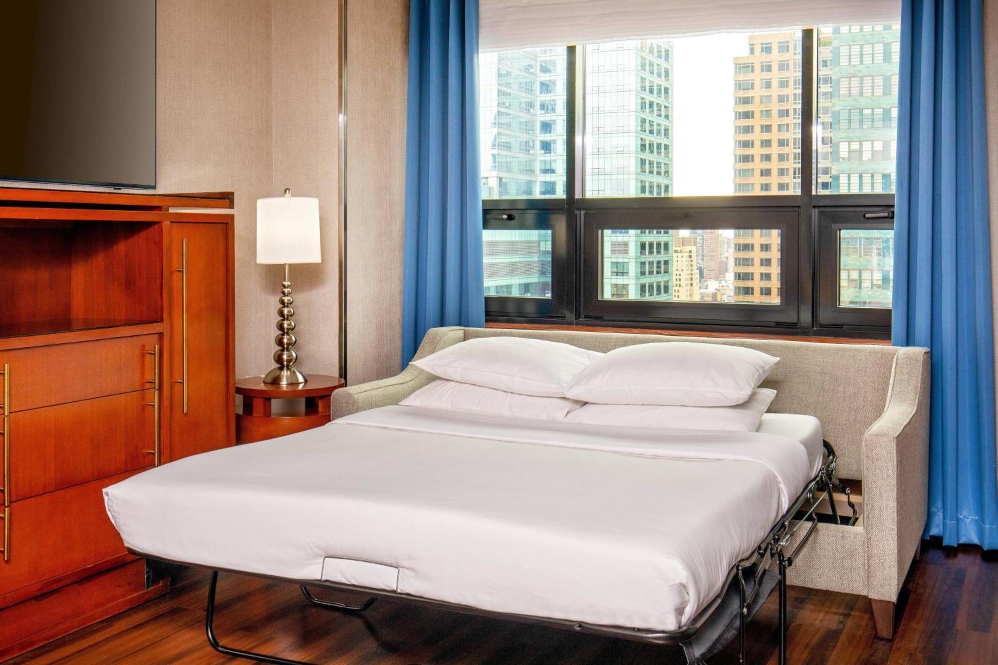 Four Points By Sheraton Midtown - Times Square New York City Exterior photo