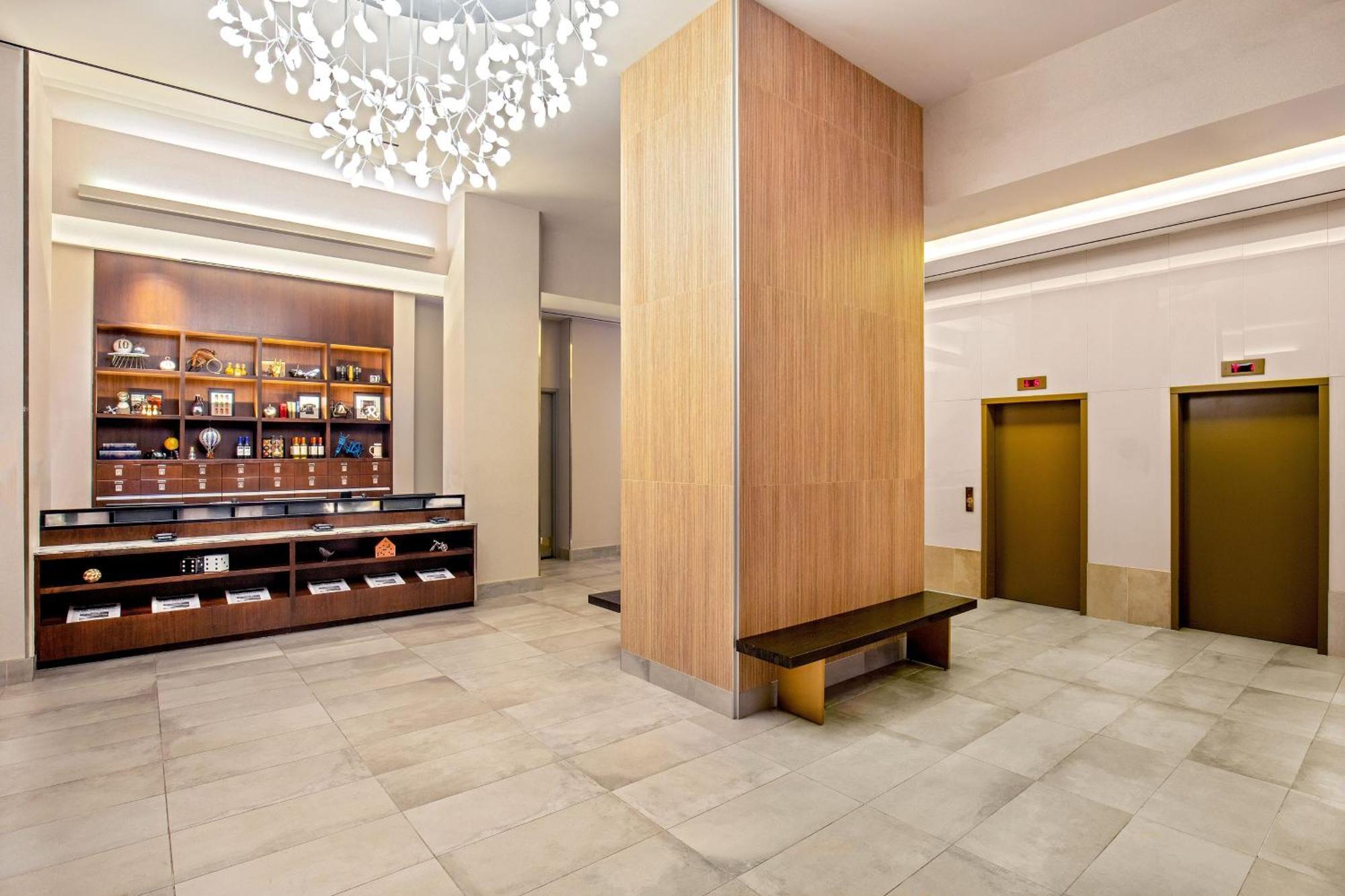 Four Points By Sheraton Midtown - Times Square New York City Exterior photo