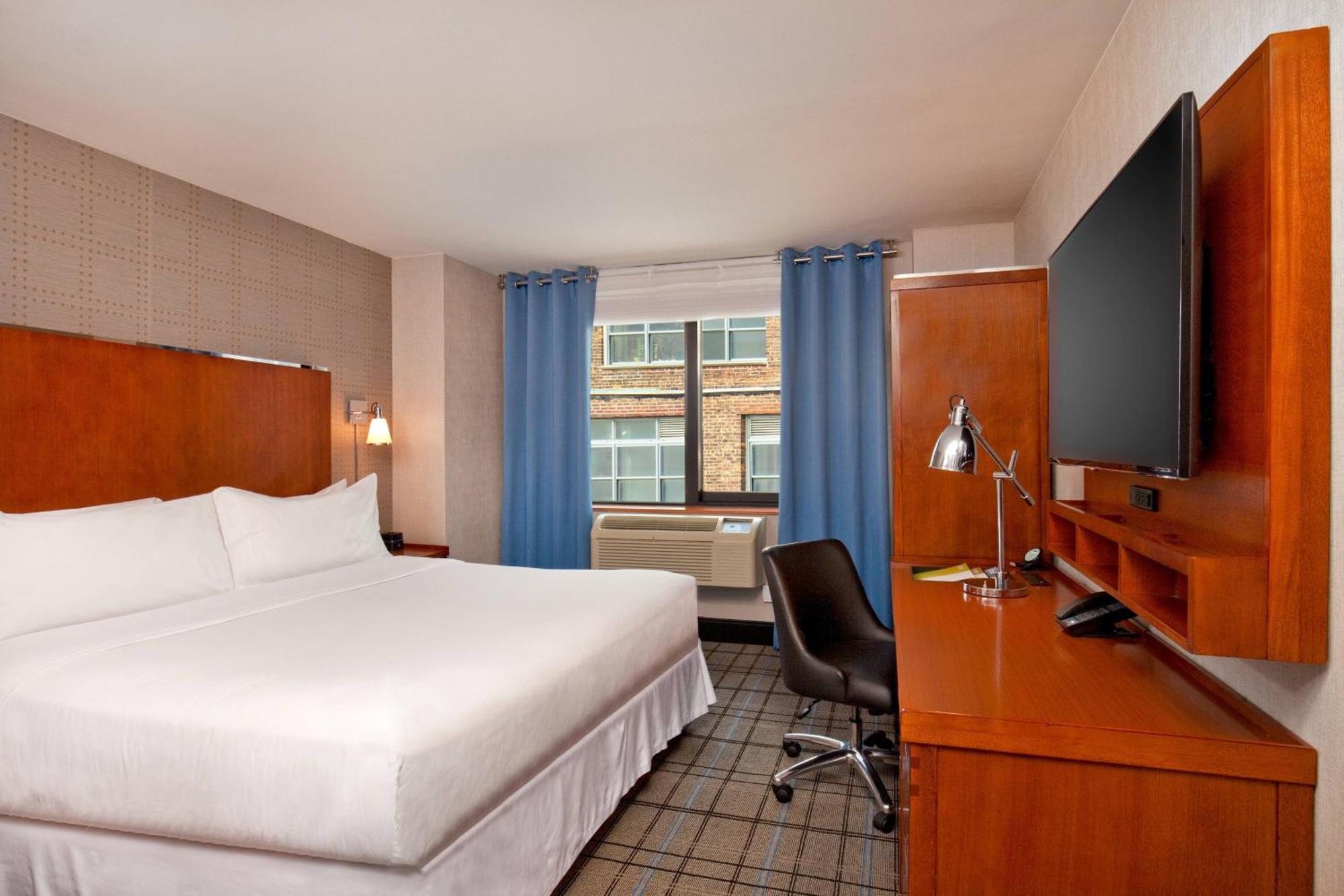 Four Points By Sheraton Midtown - Times Square Hotel New York City Exterior photo